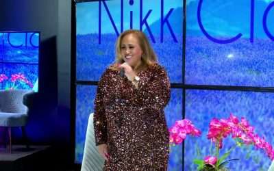 The Nikki Clarke Show Nikki sings BETCHA BY GOLLY WOW